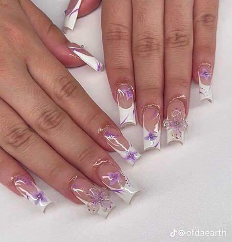 Nails Acrylic Flower, Fall Nails Acrylic, Quinceanera Nails, Nails Summer Nails, Purple Acrylic Nails, Purple Nail, Girly Acrylic Nails, Dope Nail Designs, Simple Acrylic Nails