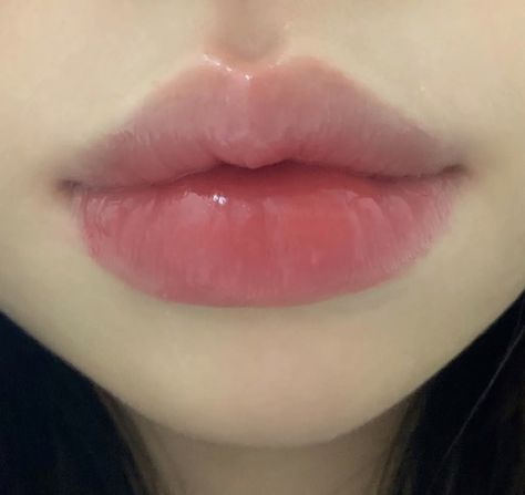 White Wonyoungism, Heart Shaped Lips, Lips Inspiration, Angels Beauty, Juicy Lips, Perfect Lips, Beauty Goals, Lip Fillers, Lip Art