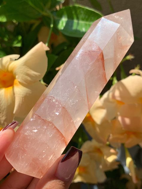 Cool Crystals, Spiritual Mindfulness, Chakras Meditation, Natural Cave, Unicorn Photos, Hematoid Quartz, Crystal Towers, Fire Quartz, Meditation Spiritual