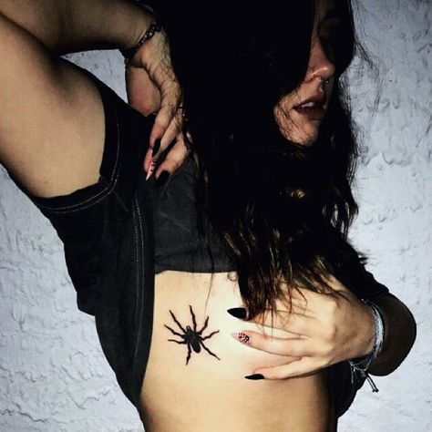 Spider On Ribs Tattoo, Spider Tattoo Ribs, Goth Rib Tattoo, Spider Rib Tattoo, Appearance Goals, Ribcage Tattoo, Spider Tattoo, Visual Board, Side Tattoos