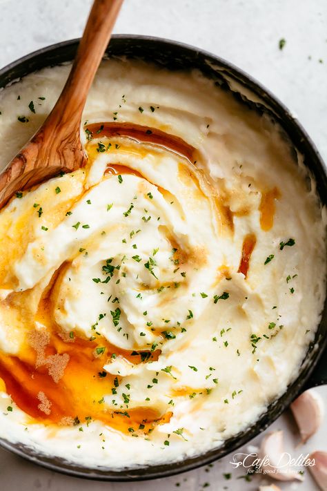 Ultimate Mashed Potatoes Recipe, Ultimate Mashed Potatoes, Parmesan Mashed Potatoes, Butter Mashed Potatoes, Creamy Mashed Cauliflower, Best Mashed Potatoes, Cafe Delites, Creamy Cauliflower, Mashed Potato Recipes