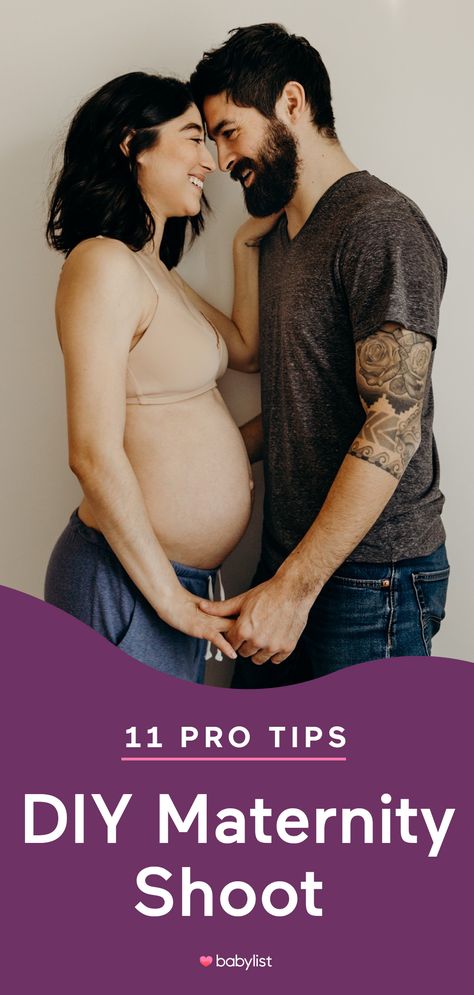 We've gathered the top photography tips, hacks, and real examples so you can shoot your own maternity photos with little to no help and little to no cost! Whether you’re trying to keep costs down or planning your shoot at home during a pandemic, hiring a photographer might not be in the cards for you. Even if you don’t have a professional camera, if you have a phone with a camera, you can DIY your maternity photos or baby announcement photos (for free) and make them look professional! Diy Maternity Shoot, Pregnancy Stage, Maturity Shoot, Maternity Photography Tips, Duo Pose, Prego Pics, Home Maternity Photography, Diy Maternity Photos, Abs Art