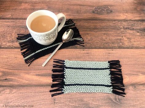 Learn to knit an easy garter stitch mug rug. This little project is perfect for beginners, or even a first time knitter. Just because this is the perfect project for a beginner doesn’t mean it’s not useful. It’s a super simple pattern that makes great gifts! Whether you’re knitting for friends, family or craft fair... The post How To Knit A Simple Mug Rug Tutorial For Beginners appeared first on ChristaCoDesign. Knit Mug Rug, Knitted Coasters Easy, Mug Rug Knitting Pattern, Easy Knit Coasters, Macrame Mug Rug Tutorial, Free Mug Rug, Stitch Mug, Fair Season, Simple Mug