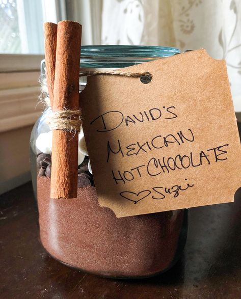 Mexican Hot Chocolate Mix Recipe, Mexican Hot Chocolate Mix, Hot Cocoa Mix Gift, Gift Mixes, Spiced Hot Chocolate Recipe, Hot Chocolate Bar Party, Tea Mixes, Hot Chocolate In A Jar, Spicy Hot Chocolate