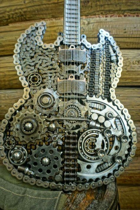 Steampunk Guitar, Instruments Art, Guitar Stands, Metal Furniture Design, Junk Art, Steel Art, Metal Art Welded, Guitar Art, Metal Art Diy