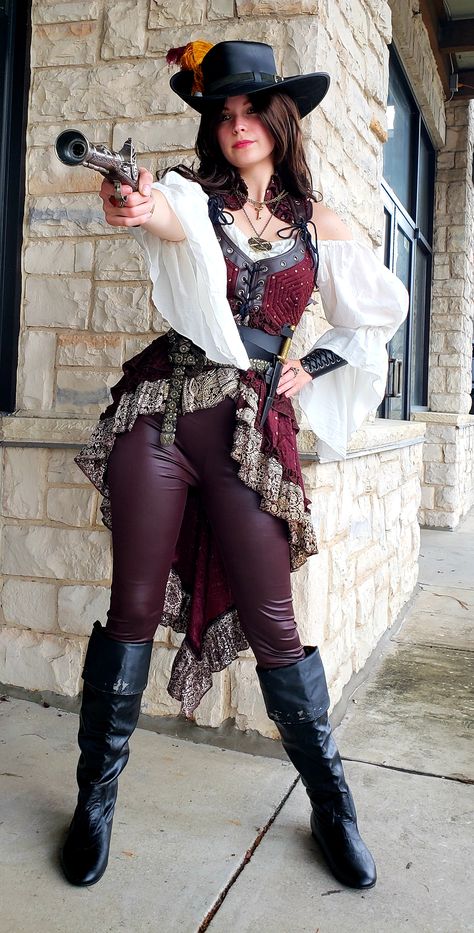 Pirate Costume Ideas Pirates Clothes, Pirate Outfit Women, Captain Syrup, Diy Pirate Costume For Kids, Morgan Adams, Pirate Costume Kids, Pirate Girl Costume, Pirate Costume Diy, Female Pirate