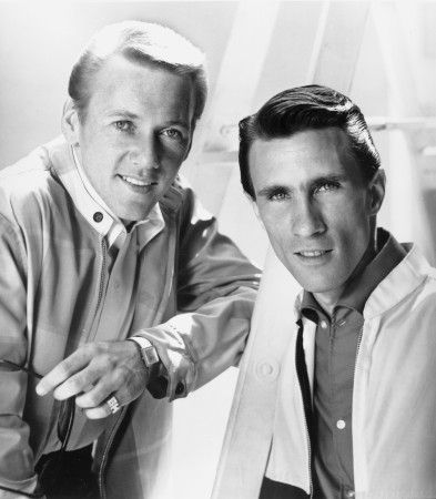 Righteous Brothers (Bill Medley [r] and Bobby Hatfield, 1962-1968 and 1974-2003) Bobby Hatfield, Bill Medley, Bobby Lee, Righteous Brothers, The Righteous Brothers, Dynamic Duos, Golden Oldies, Boogie Woogie, Famous Singers