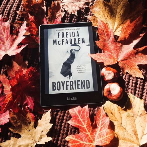 𝐓𝐡𝐞 𝐁𝐨𝐲𝐟𝐫𝐢𝐞𝐧𝐝 𝐛𝐲 𝐅𝐫𝐞𝐢𝐝𝐚 𝐌𝐜𝐅𝐚𝐝𝐝𝐞𝐧 5⭐️ This could be my new favorite thriller by Freida McFadden, I devoured this book in one day, her signature writing style really shines here! What to expect: Intriguing characters, fast paced storyline, great build up, suspense and a lot of twists! Why was this book so good in my opinion? I was entertained the entire time, at some parts I was laughing out loud which doesn't happen very often when I read thrillers! Have you read The Boyfriend? • • • • • •... Freida Mcfadden, Laughing Out Loud, Writing Style, The Boyfriend, Writing Styles, My Opinions, Fast Paced, Out Loud, Bestselling Author