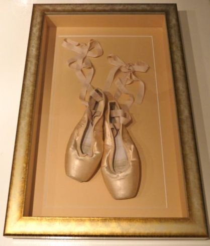 Framed Ballet Shoes, Lilly Decorations, Dance Pics, Box Building, Art Frames, Twinkle Toes, Shoes Box, Pink Bedrooms, Barbie Life