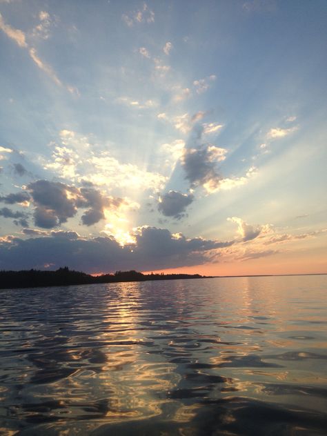 Wabamun lake Alberta 2024 Vision, Tourist Destinations, Places Ive Been, North America, Nature Photography, Lake, History, Photography, Nature