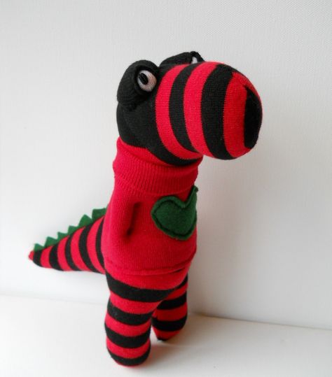 Explore Treacher Creatures' photos on Flickr. Treacher Creatures has uploaded 771 photos to Flickr. Sock Dinosaur, Sock Animals Tutorial, Sock Plush, Sock Monsters, Sock Creatures, Sock Monster, Monster Ideas, Sock Doll, Sock Toys