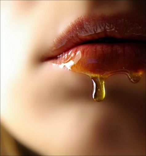 Your Love is A Honey Stream Hot Lips, Natural Honey, Chapped Lips, Beautiful Lips, Lip Art, Dry Lips, Honey Bee, Nostril Hoop Ring, Beauty Hacks