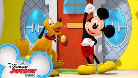 Mickey Mouse Clubhouse Episodes, Mouse Wallpaper, Mickey Mouse Wallpaper, Play Baseball, Mickey Mouse Clubhouse, Disney Junior, Mickey Minnie, Mickey And Friends, Youtube Video