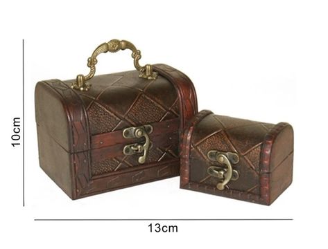 Set of 2 Diamond Chests 💎 £11.50 Free Postage ❤️ A set of 2 diamond design treasure chest trinket boxes. H10cm x W13cm x D9cm Pirate Treasure Chest, Gothic Gifts, Pirate Treasure, Wooden Chest, Jewellery Storage, Craft Box, Selling Products, Treasure Chest, Something Different