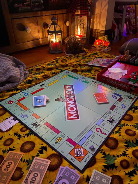 Game Night Date Aesthetic, Boardgame Night Aesthetic, Monopoly Relationship, Couple Monopoly, Monopoly Date Night, Family Board Game Night Aesthetic, Monopoly Night Aesthetic, Monopoly Game Night, Monopoly Aesthetic