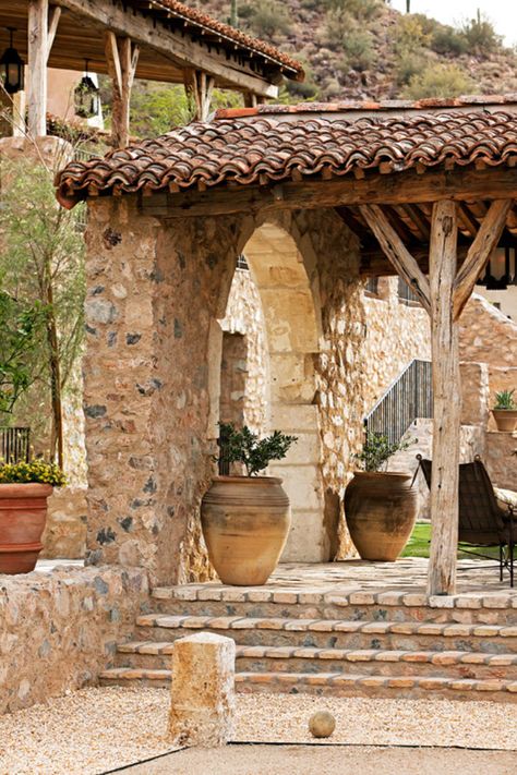 Silverleaf Residence 2-OZ Architects-07-1 Kindesign...French style in Scottsdale Rustic Tuscan Decor, Style Hacienda, Style Toscan, Design Per Patio, Mediterranean Exterior, French Estate, Rustic Patio, Mediterranean Style Home, Stone Steps