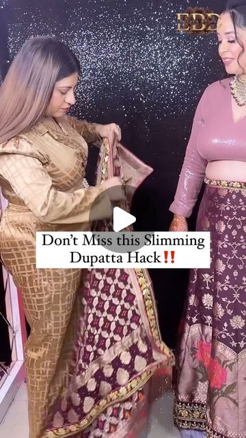 Dolly Adlakha | Makeup Artist | Educator | Content Creator on Instagram: "Save this Dupatta hack for later‼️
MUA - @elegance_by_dolly 

#dupatta #draping #lehenga #viral #explore #fyp #instagood #instadaily" Pre Draped Dupatta, Different Types Of Wearing Dupatta On Lehenga, Wedding Lehenga Dupatta Draping, Net Duppata Draping Style, Saree Styles With Dupatta, Wearing Dupatta On Lehenga, How To Set Dupatta On Lehenga, Different Dupatta Draping Styles For Lehenga, 2 Dupatta Draping