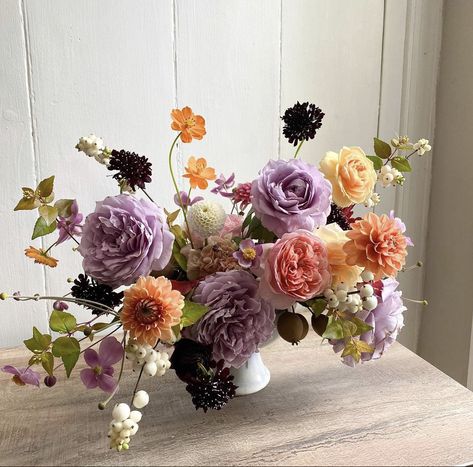 Purple Fall Bouquet, Floral Arrangements With Fruit, Dramatic Floral Arrangements, Dark Floral Design, Rust And Lavender Wedding, Wedding Color Swatches, Moody Floral Arrangements, Spring Florals, Purple Floral Arrangements