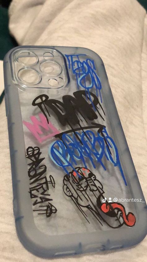 Grafitis Ideas, Graffiti Phone Case, Graffiti Writing, Graffiti Doodles, Graffiti Tagging, Graffiti Style Art, Collage Phone Case, Graffiti Designs, Room Deco