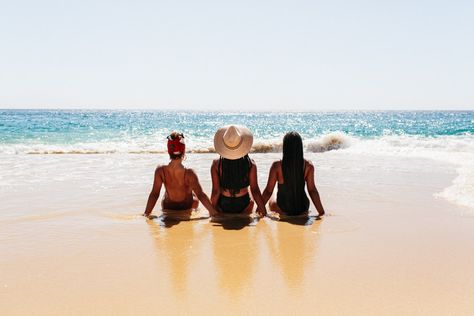 Black girls in Mexico. Building a tribe. Squad goals. Female travel. Girls Trip Aesthetic Black Women, Girls Trip Black Women, Black Girls Trip, Travel Packing Checklist, Girl Tribe, Vision Board Photos, Girls Vacation, Packing Checklist, Vision Board Manifestation