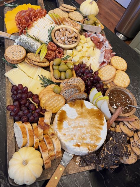 cheese charcuterie dessert board fall inspo brie bread hosting appetizers Pastry Charcuterie Board, Charcuterie Board With Bread, Hosting Appetizers, Charcuterie Dessert Board, Bread Charcuterie Board, Charcuterie Dessert, Brie Bread, Fall Charcuterie Board, Pool Food