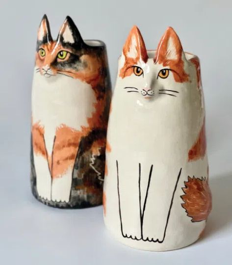 Ceramic Cats, Cat Dishes, Air Dry Clay Projects, Hand Built Pottery, Clay Vase, Ceramic Figures, Clay Animals, Ceramics Pottery Art, Arte Inspo