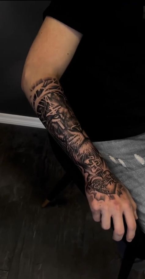 Tattoo Media Manga Hombre, Full Forearm Tattoo Men, Top Forearm Tattoo For Men, Outer Arm Tattoo Men, Full Forearm Tattoo, Outer Forearm Tattoo Men, Top Forearm Tattoos, Voll Arm-tattoos, Tattoo Bras Homme