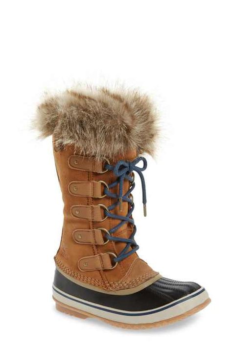 Cute Snow Boots, Stylish Snow Boots, Heavy Duty Boots, Snowshoes, Sorel Joan Of Arctic, Warm Winter Boots, Sorel Joan, Winter Fashion Boots, Fashionable Snow Boots