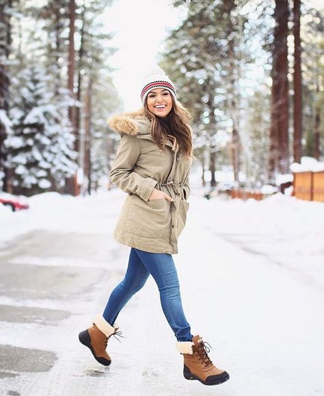 winter vibes~~ Ugg Adirondack Boots Outfit, Ugg Adirondack Boots, Ugg Adirondack, A Very Merry Christmas, Very Merry Christmas, Winter Looks, Boots Outfit, Winter Wear, Womens Fashion Trends