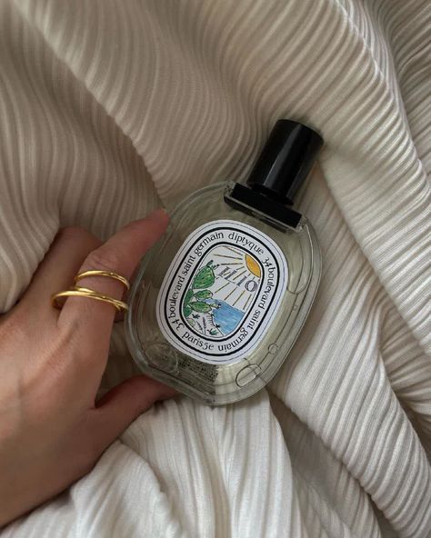 The notes for Ilio include prickly pear, bergamot, iris and jasmine. @diptyque #diptyqueparis #depuis1961 #diptyquefragrances #eaudeparfum #beauty #fragrance #perfume #beauty #cologne #style #scentoftheday #fragranceoftheday #parfum #perfumeoftheday #nicheperfume Ruthless Empire Rina Kent, Ruthless Empire, Diptyque Perfume, Sup Girl, Rina Kent, Diy Hair Mask, Niche Perfume, Perfume Scents, Perfume Lover