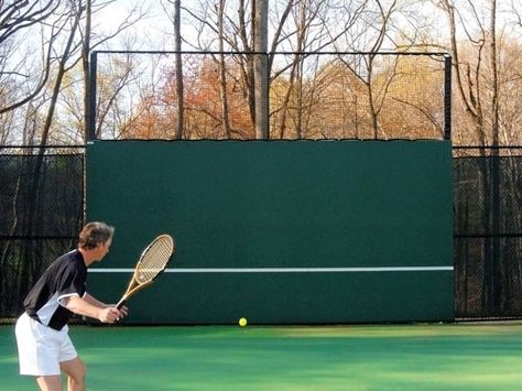 Tennis backboard Sport Backyard, Tennis Court Design, Tennis Court Backyard, Tennis Wall, Basketball Court Backyard, Private Tennis Court, Sports Court, Reading Test, Tennis Courts