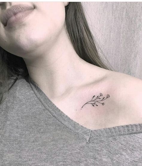 Simple Clavicle Tattoos For Women, Jasmine Tattoo, Collarbone Tattoos, Clavicle Tattoo, Simple Flower Tattoo, Flower Illustrations, Flower Tattoo Shoulder, Shoulder Tattoos, Stylist Tattoos