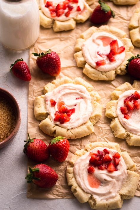 Strawberry Jam Sugar Cookies, Roasted Strawberry Cheesecake, Strawberry Sugar Cookies, Buttery Sugar Cookies, Roasted Strawberry, Strawberry Things, Roasted Strawberries, Strawberry Buttercream, Soft Sugar