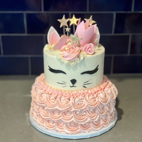 Kitty Cat Birthday Cake, Birthday Party Cake Ideas, Kitty Cat Cake, Party Cake Ideas, Cat Birthday Cake, Kitten Birthday Party, Birthday Cake For Cat, Kitten Birthday, 6 Birthday