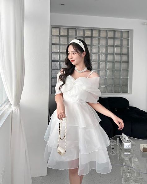 White Short Dress Aesthetic, Korean Birthday Dress, Korean Dress Elegant Short, White Dress Korean Style, Korean Dress Elegant, Dress Outfits White, Gaun Tulle, Pretty White Dresses, White Dress Outfit