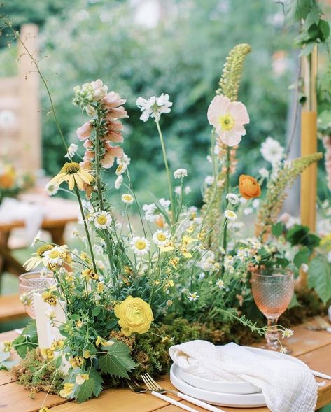 Spring Fairy Wedding, Wildflower Chuppah, Floral Runner Centerpiece, Wildflower Table Setting, Wildflower Tablescape, Spring Wildflower Wedding, Wildflower Wedding Table, Affordable Wedding Flowers, Wildflower Centerpieces