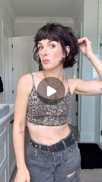 How To Style Short Shaggy Hair Tutorial, Shenae Grimes Hair, Diy Wavy Shag Haircut, Short Bangs Bob, Micro Bangs Curly Hair, Heatless Waves For Short Hair, How To Style Short Hair With Bangs, French Bob Styling Tutorial, Wavy French Bob With Bangs