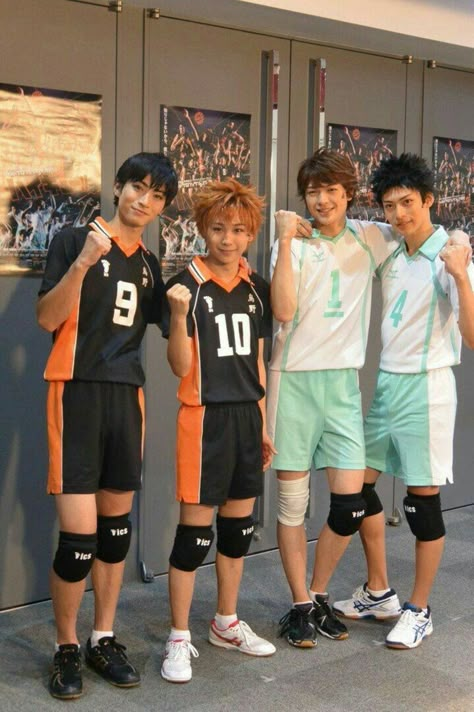 Haikyuu Live Action, Haikyuu Stageplay, Oikawa Iwaizumi, Haikyuu Kagehina, Haikyuu Stage Play, Haikyuu Cosplay, Haikyuu Volleyball, Haikyuu Karasuno, Stage Actor