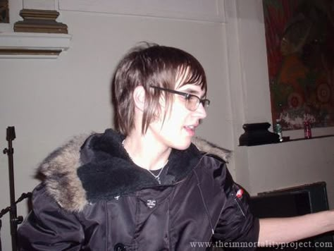 Mikey Way, The Wall, Tumblr Blog, Tumblr, Wall, Black