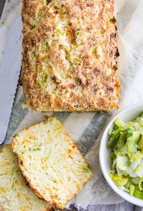 Cheese And Leek Bread, Cheese And Leek Herb Bread, Leek Bread, Jelly Bread, French Toast Waffles, Breakfast Appetizers, Sheet Pan Suppers, Herb Bread, Knead Bread