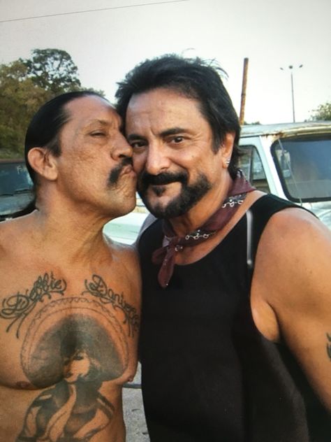 Trejo and Savini Machete and Tom Savini Tom Savini, Danny Trejo, Horror Icons, Horror Movie Posters, Horror Movies, Zombie, Couple Photos, Film, Movie Posters