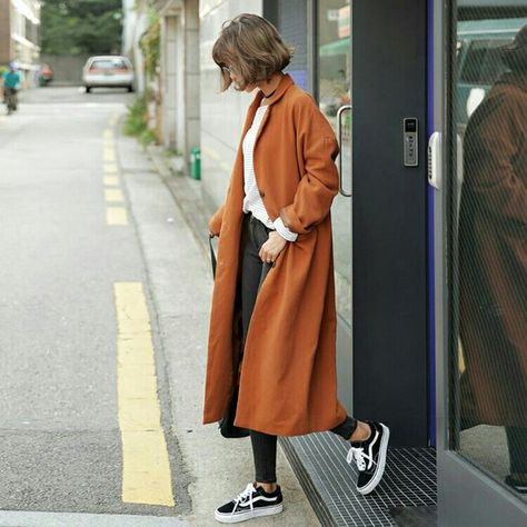 Orange Coat Outfit, Cute Casual Clothes, Orange Coat, Looks Street Style, Casual Clothes, 가을 패션, Outfits Casuales, Fashion Sense, Mix Match