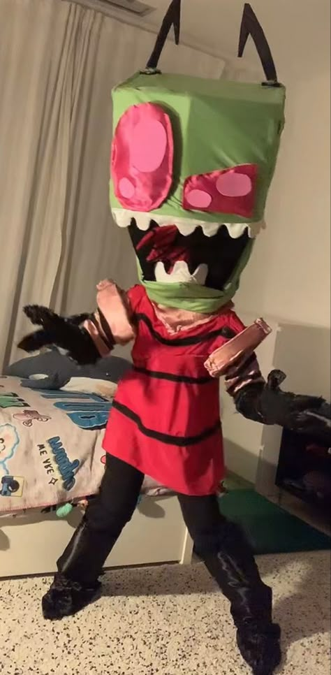 Invader Zim Halloween Costume, Invader Zim Inspired Outfits, Invader Zim Scene Outfit, Invader Zim Cosplay, Gir Cosplay Invader Zim, Invader Zim Jacket, Invader Zim Characters, Invader Zim, Scene Emo