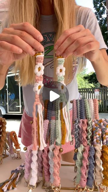 Megan | Macrame Gifts & Tutorials | Macrame Daisy Keychains 🌼🔑⛓️

#macrametutorial #macrametutorials #howto #macrame #megsmodernmacrame #shopmegsmodernmacrame #macrameshop... | Instagram Macrame Tutorial Keychain, Macrame Daisy, Macrame Gifts, Macrame Tutorials, Braid Tutorial, Macrame Tutorial, Macrame Diy, Ornaments Diy, Handmade Shop