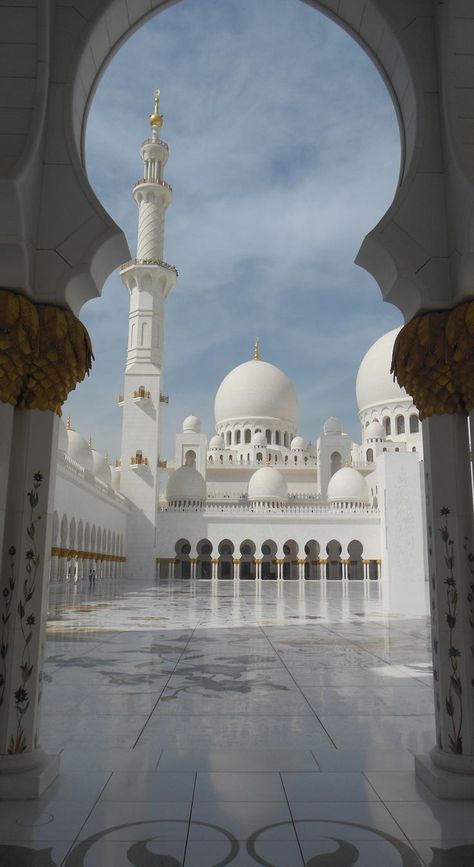 Dzamija Wallpaper, Mosques Wallpaper, Abu Dhabi Travel, Mekka Islam, Dubai Aesthetic, Sheikh Zayed Grand Mosque, Mosque Architecture, Mecca Wallpaper, Beautiful Mosques