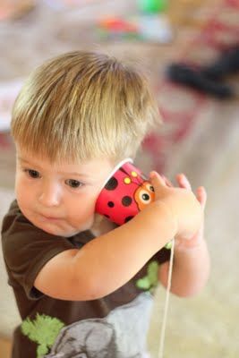 Cup Telephone - I Can Teach My Child! Cup Telephone, Camp Nostalgia, Toy Telephone, Girl Scout Camp, Jesus Crafts, Maternity Photography Poses Outdoors, Listen And Speak, Scout Camp, Children's Church Crafts