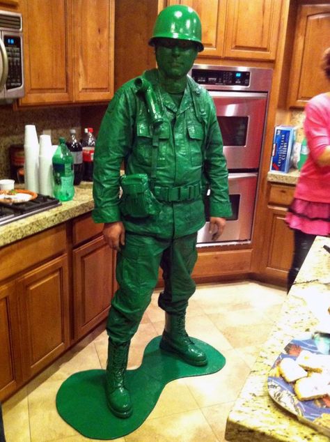 Green army man costume Army Man Costume, Army Men Costume, Green Army Men, Army Man, Army Couple, Man Outfit, Men Halloween, Couples Halloween, Creative Valentines