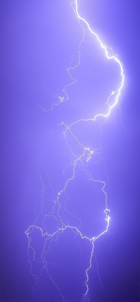 Purple Lightning - Wallpapers Central Blue Lightning Wallpaper, Purple Lightning Wallpaper, Lightning Live Wallpaper, Ultra Hd 8k Wallpaper Iphone, Lightning Wallpaper, Purple Lightning, Uhd Wallpaper, Lavender Haze, Ios Wallpaper