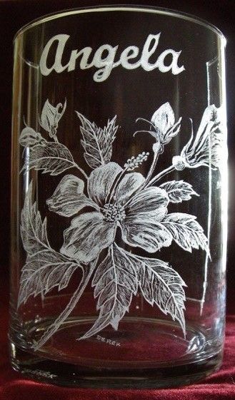 Glass Etching Art, Glass Etching Cream, Dremel 4000, Glass Etching Projects, Glass Etching Designs, Etching Cream, Dremel Projects, Glass Engraving, Engraved Flower