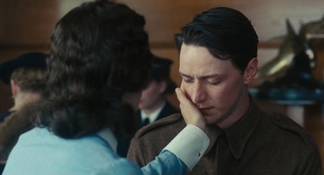 Reference Couple Pose, Atonement Movie, Joe Wright, I Love Cinema, Atonement, James Mcavoy, Film Inspiration, Fav Movies, Period Dramas